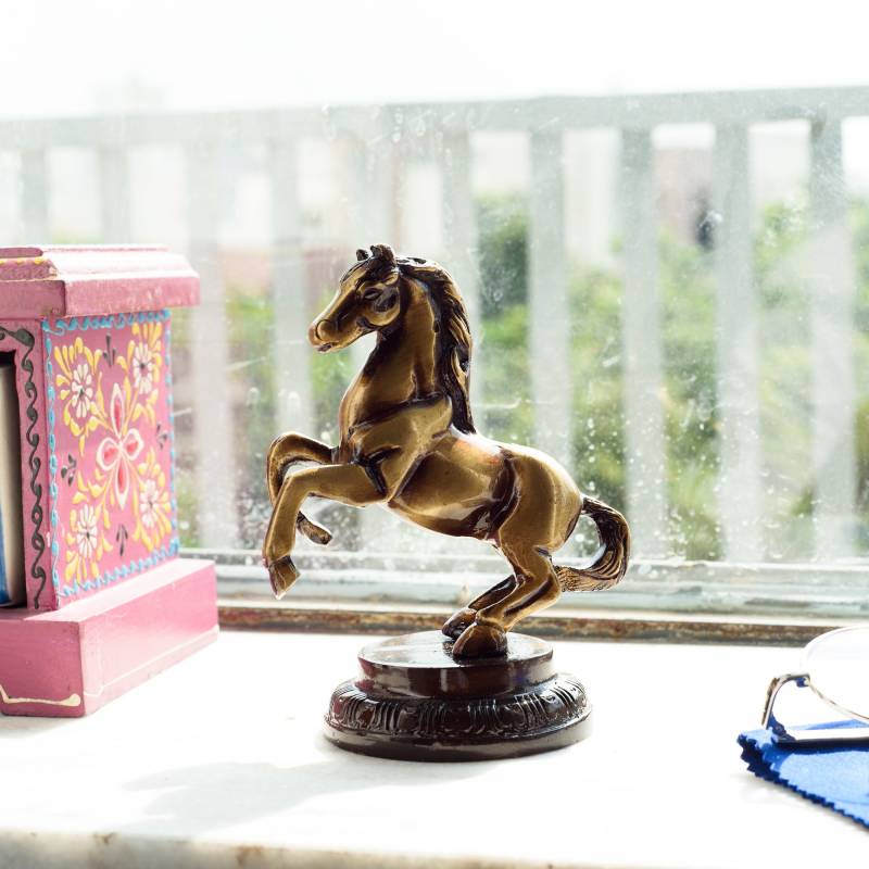 eCraftIndia Brass Horse Tableware Antique Showpiece Decorative Showpiece  -  12 cm  (Brass