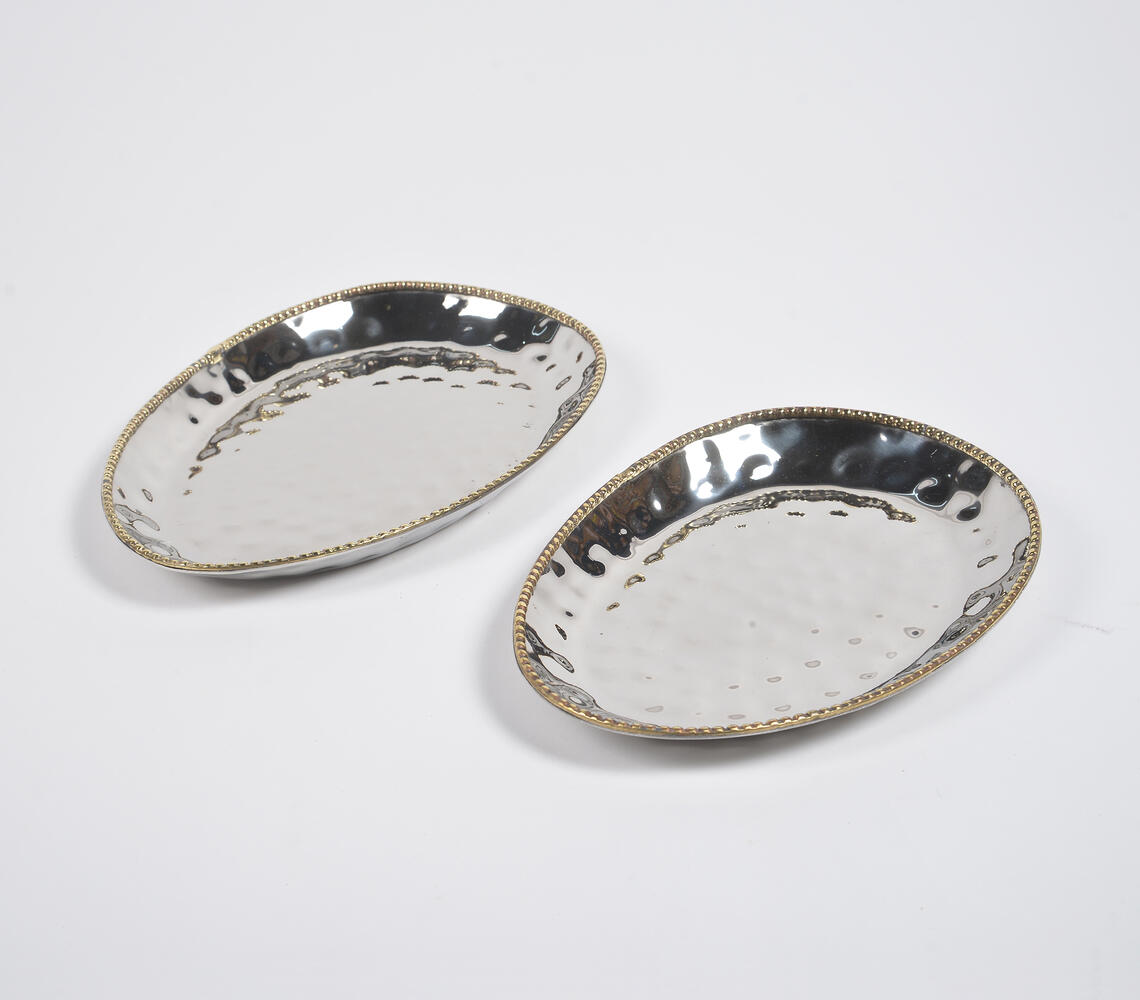Hand Beaten Silver-Toned Iron Egg-Shaped Trays (set of 2) - Silver - VAQL101014103719