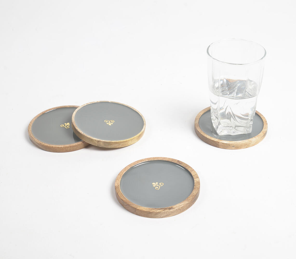 Enameled Grey Regal Motif Wooden Coasters (set of 4) - Grey - VAQL101014108445