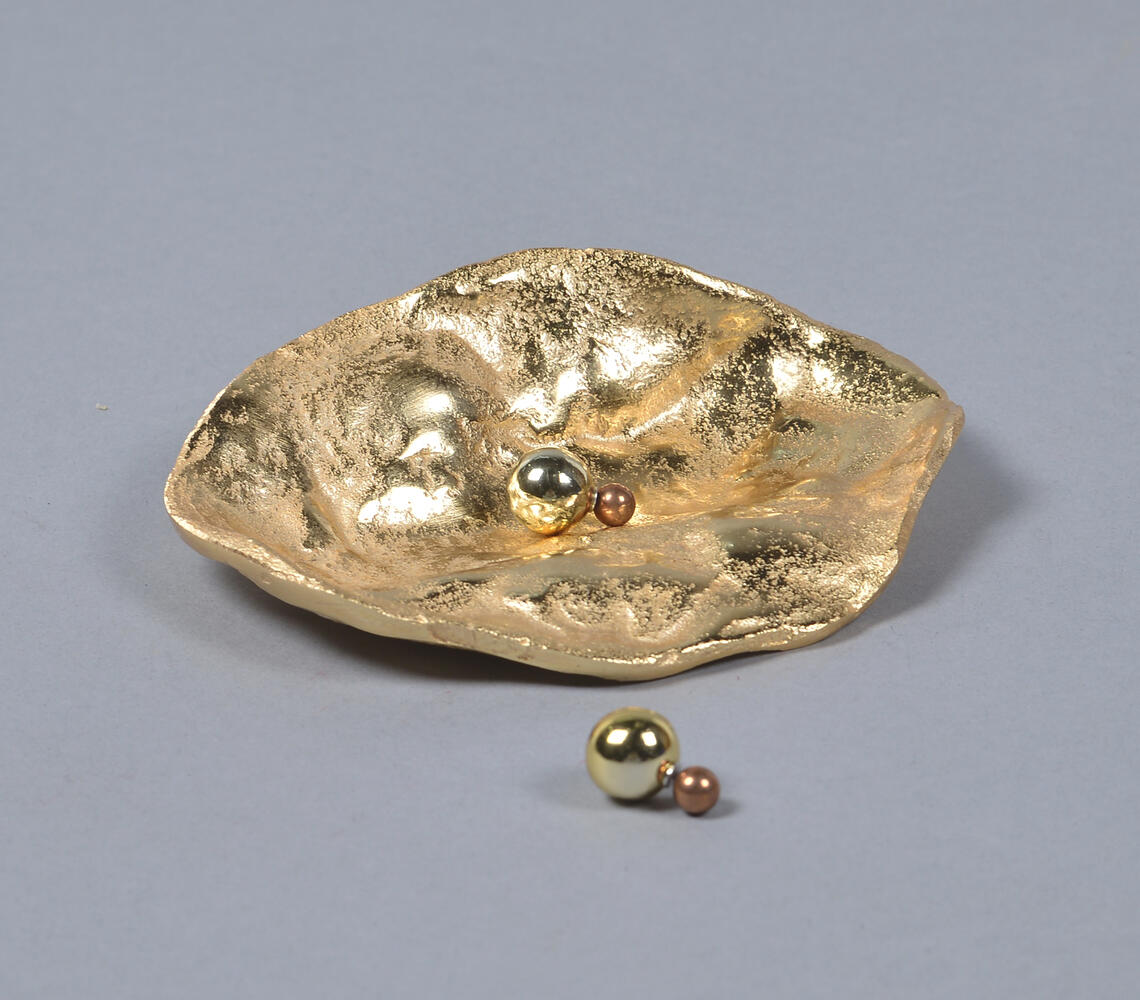 Lacquered Aluminium Golden Trinket Dish - Gold - VAQL10101872220