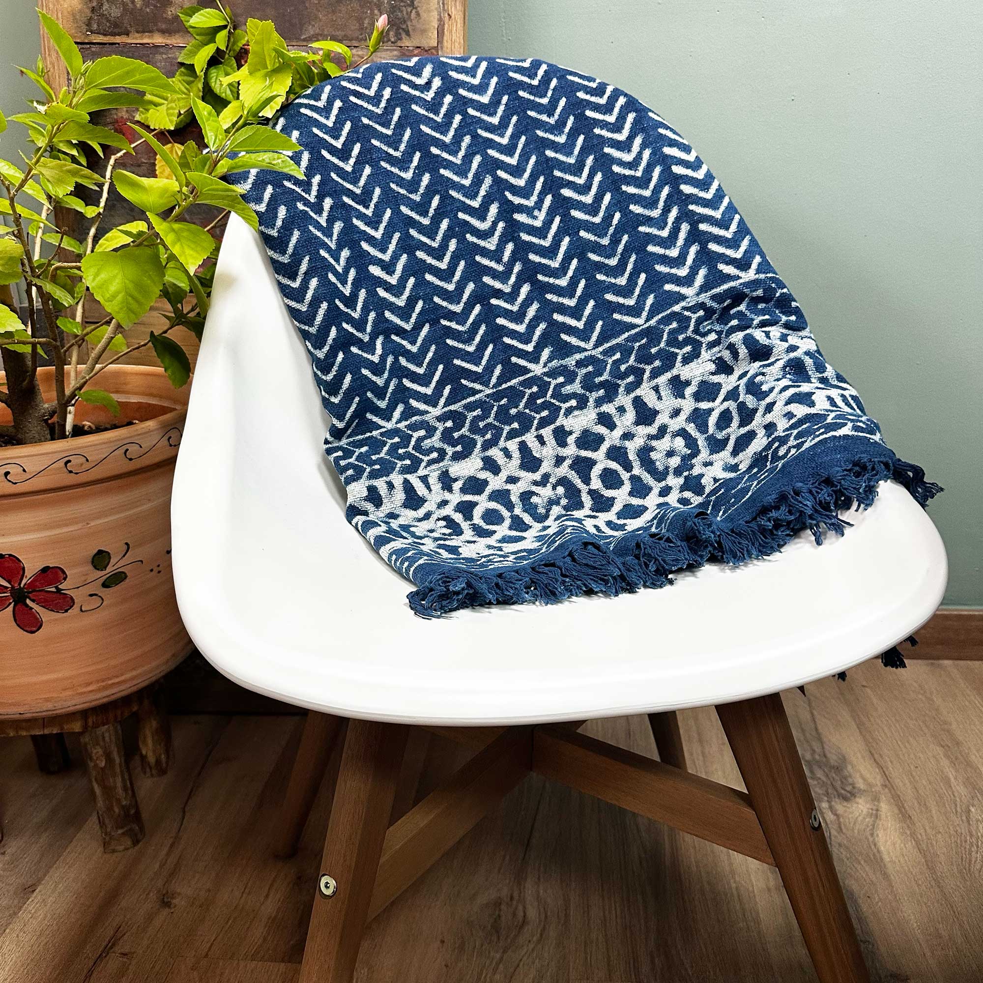 Handmade Indigo Throw - 170x120cm - Seedha Arrows - 1 Piece (HIT-05)