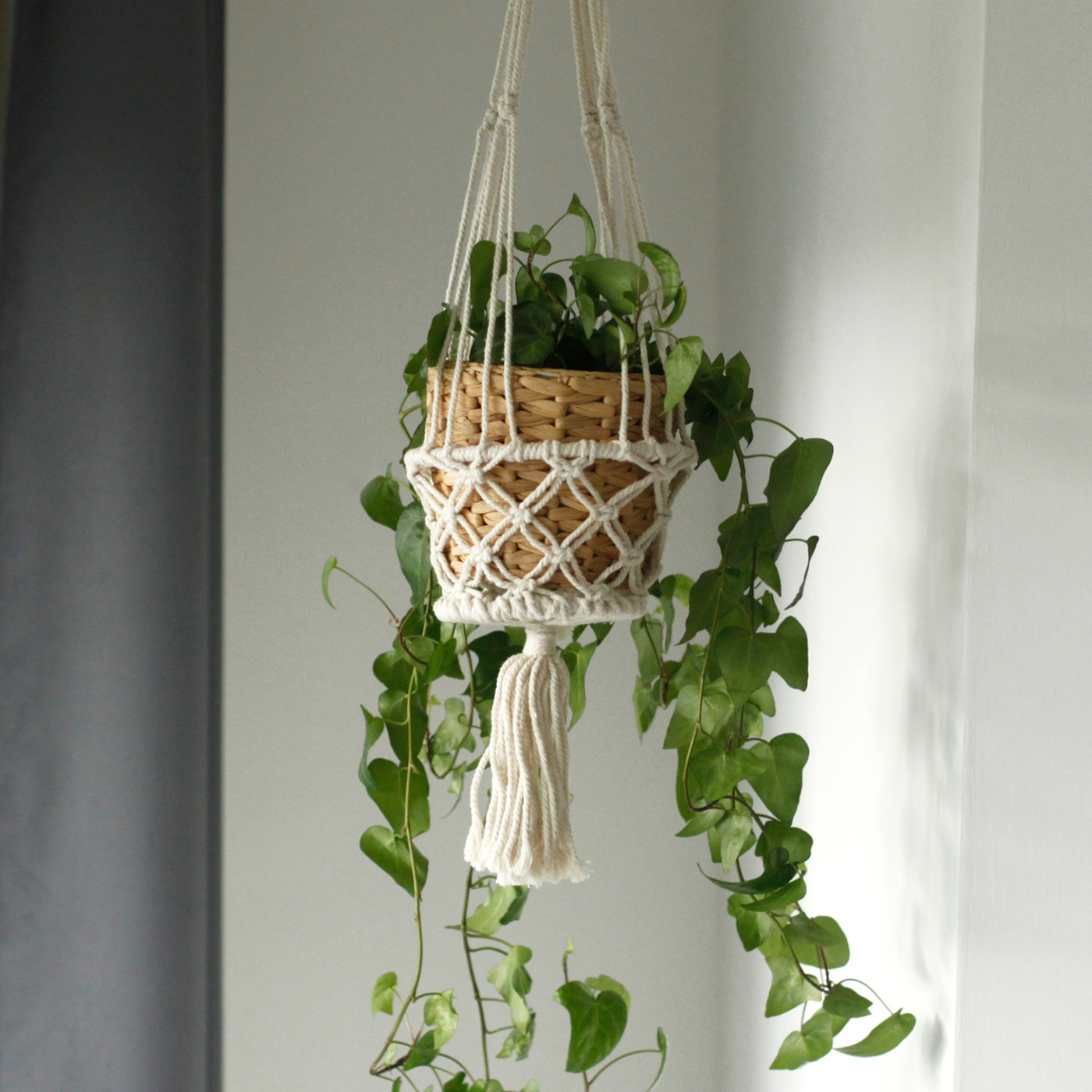 Macrame Pot Holder - Single Small Pot - 1 Piece (MacP-01)